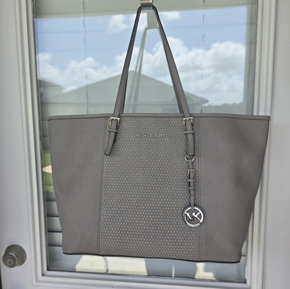 $298 Michael Kors Signature Jetset Center Tote HandBag Women Leather Gray Rare - Picture 4 of 16